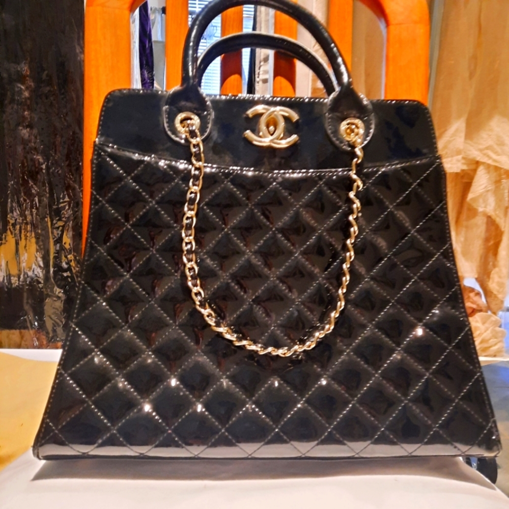 NEW w/tags Chanel Black Bag